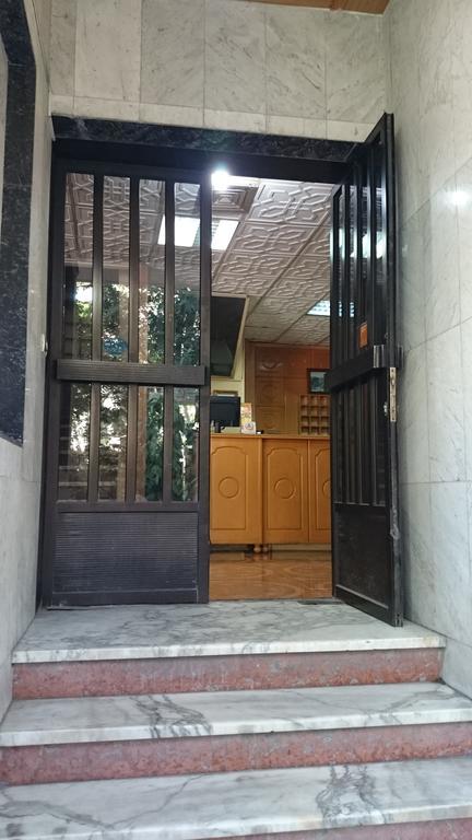 Regis Hotel Beirut Exterior photo