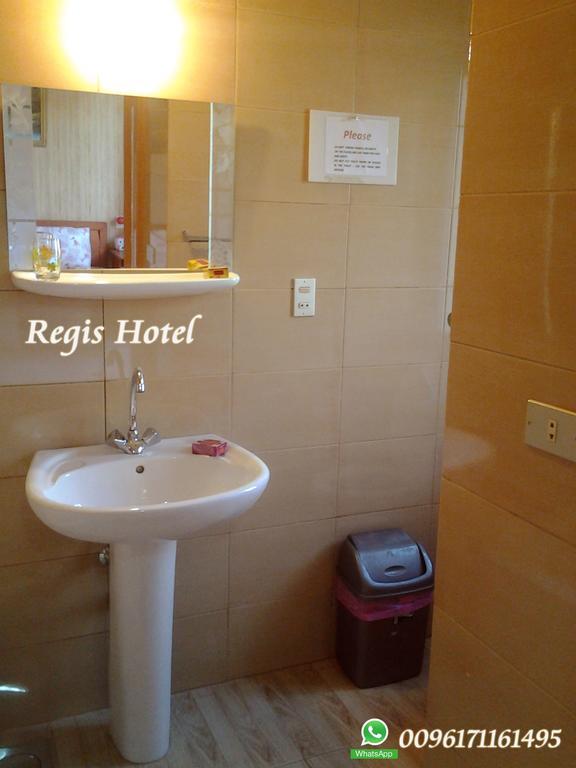 Regis Hotel Beirut Exterior photo